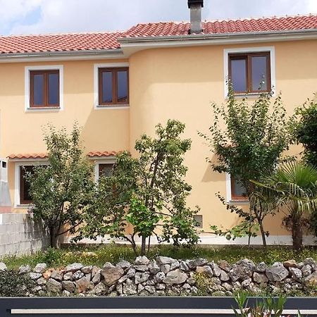 Apartman Paola Apartment Malinska Bagian luar foto
