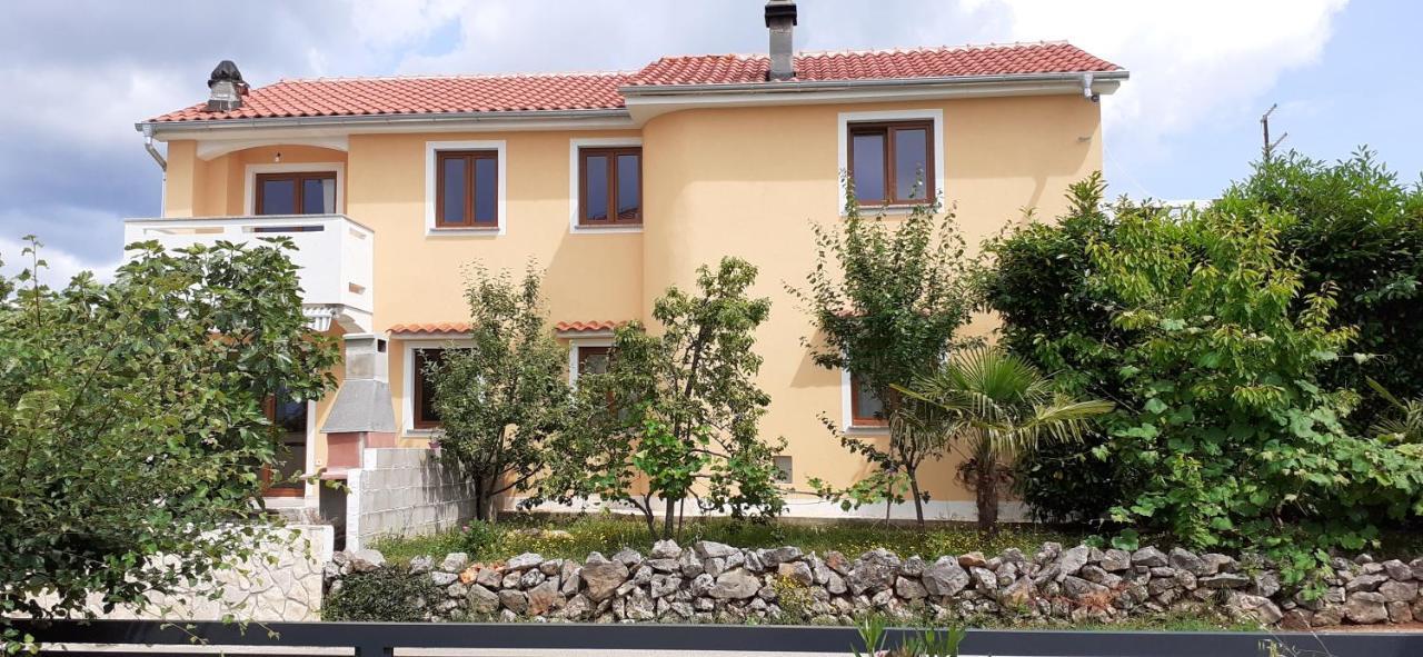 Apartman Paola Apartment Malinska Bagian luar foto