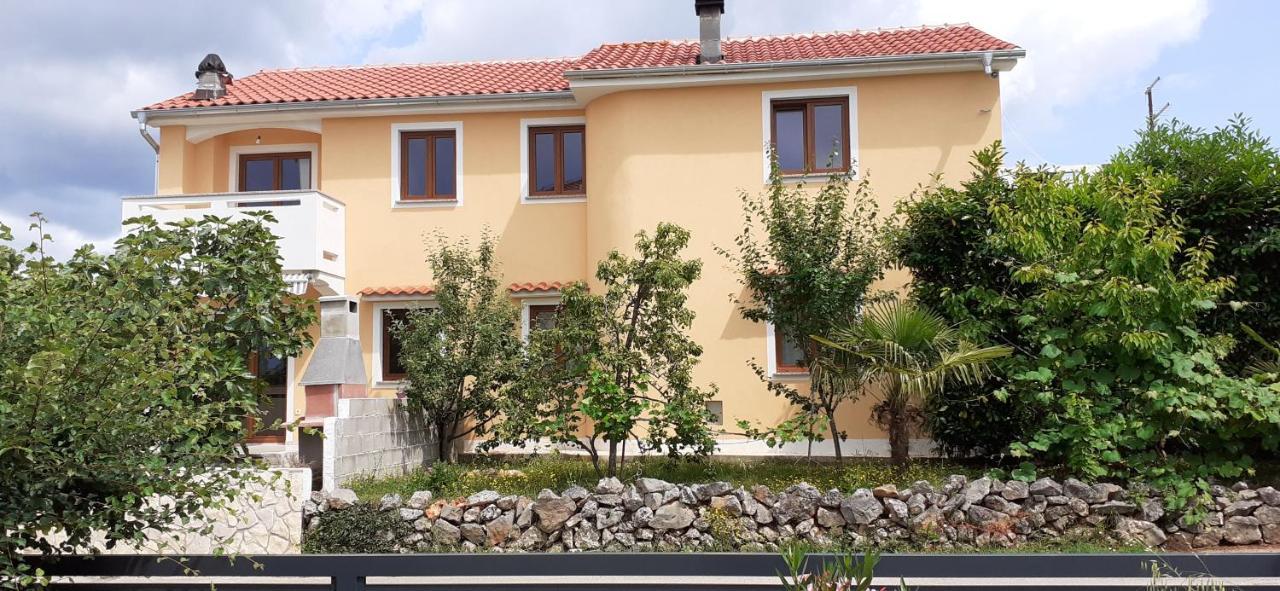 Apartman Paola Apartment Malinska Bagian luar foto