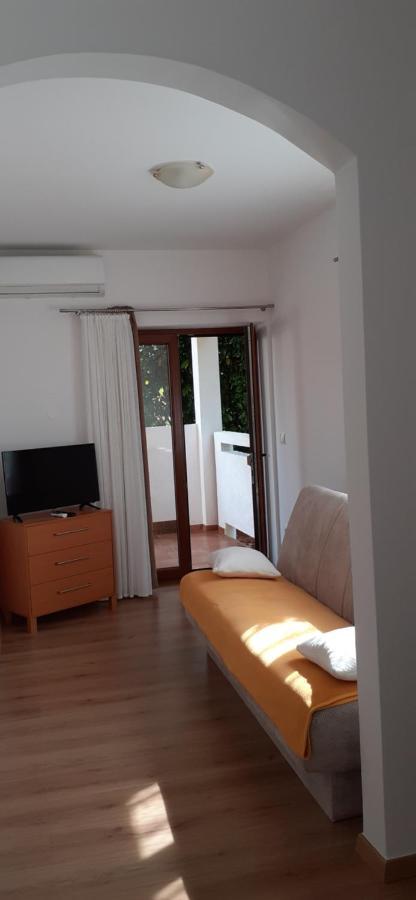 Apartman Paola Apartment Malinska Bagian luar foto