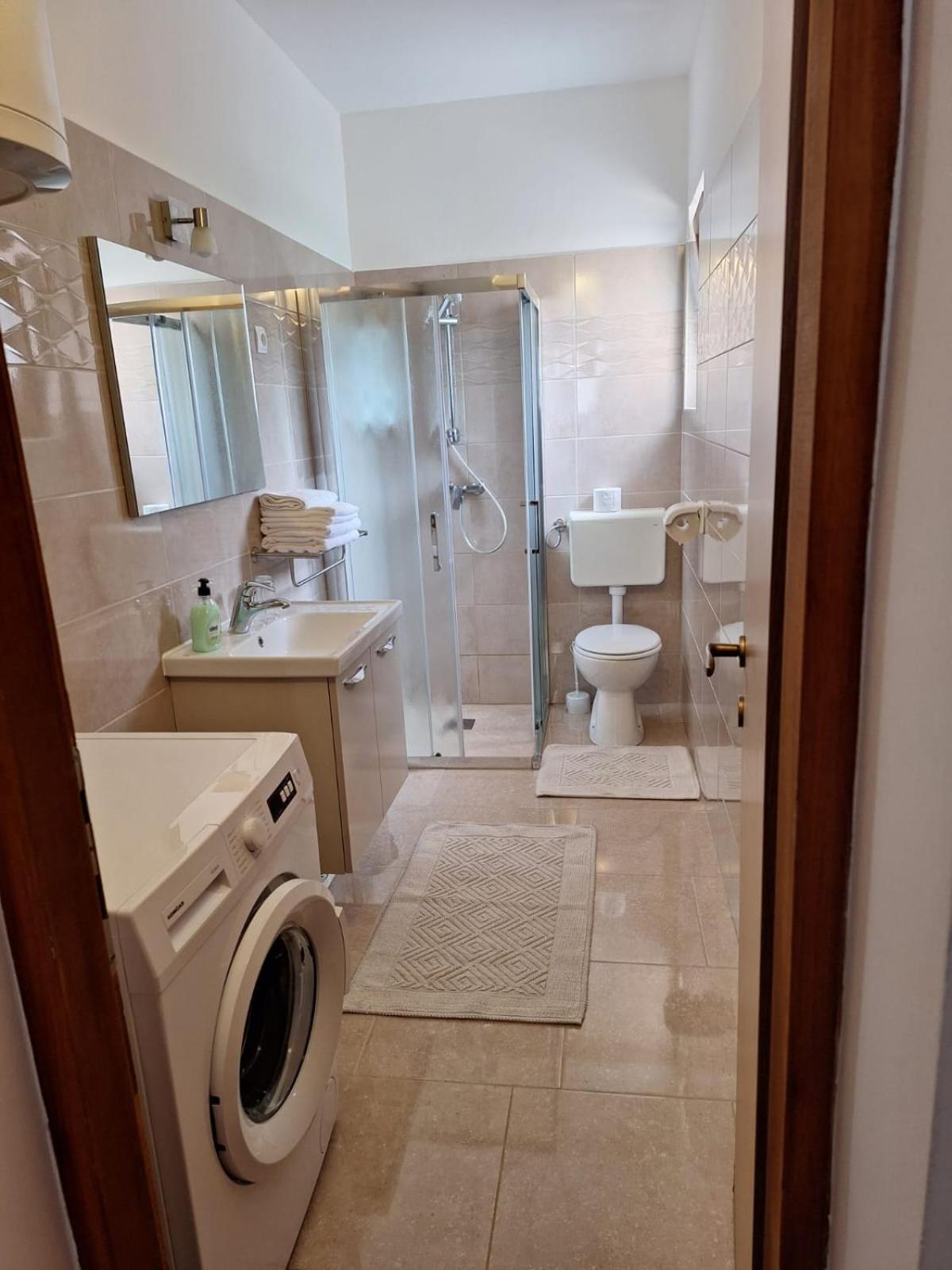 Apartman Paola Apartment Malinska Bagian luar foto