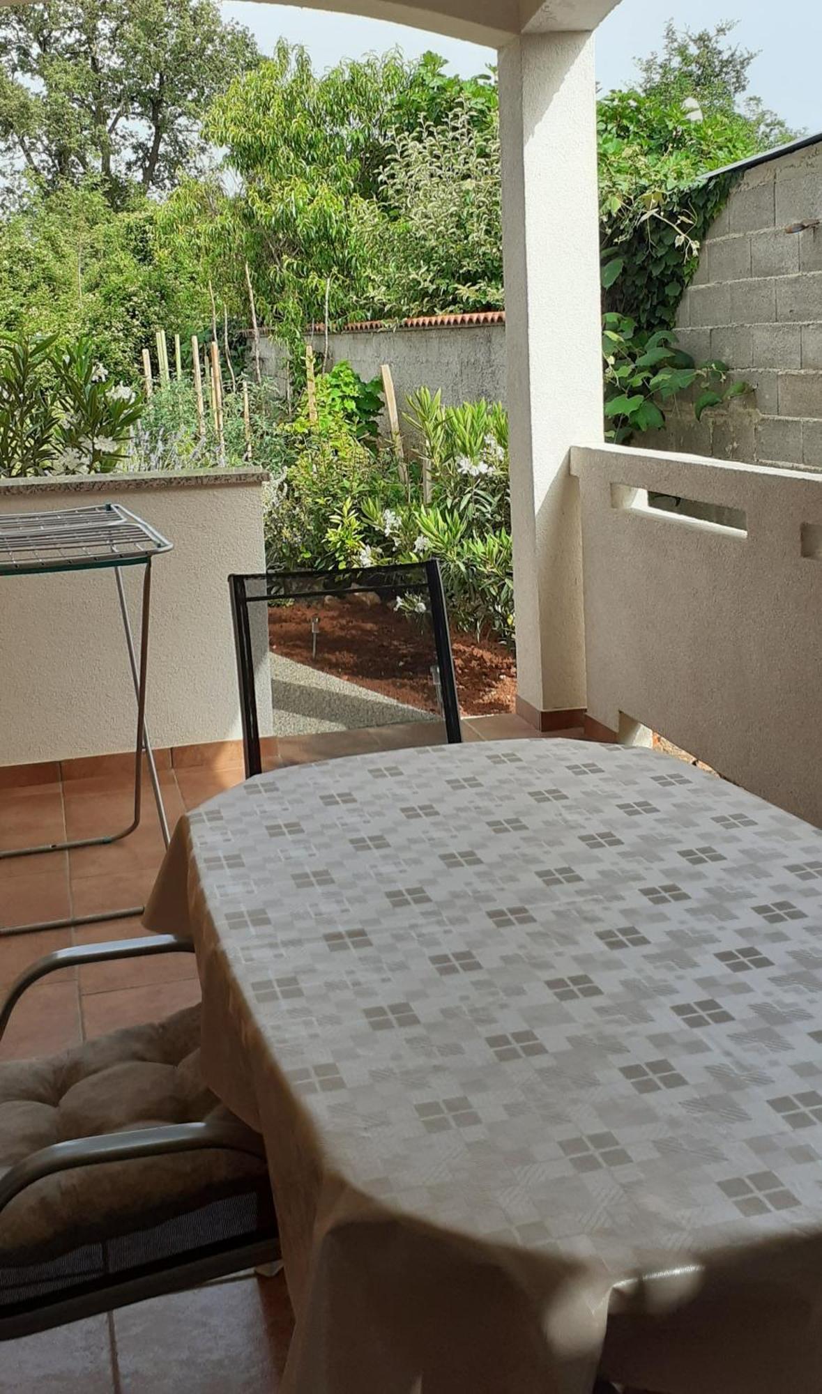 Apartman Paola Apartment Malinska Bagian luar foto